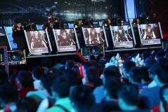 Uzi直播惊现神级操作，电竞比赛精彩瞬间引热议