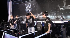 英雄联盟首部动画电影立项：Riot Games跨界合作拓展游戏IP新篇章